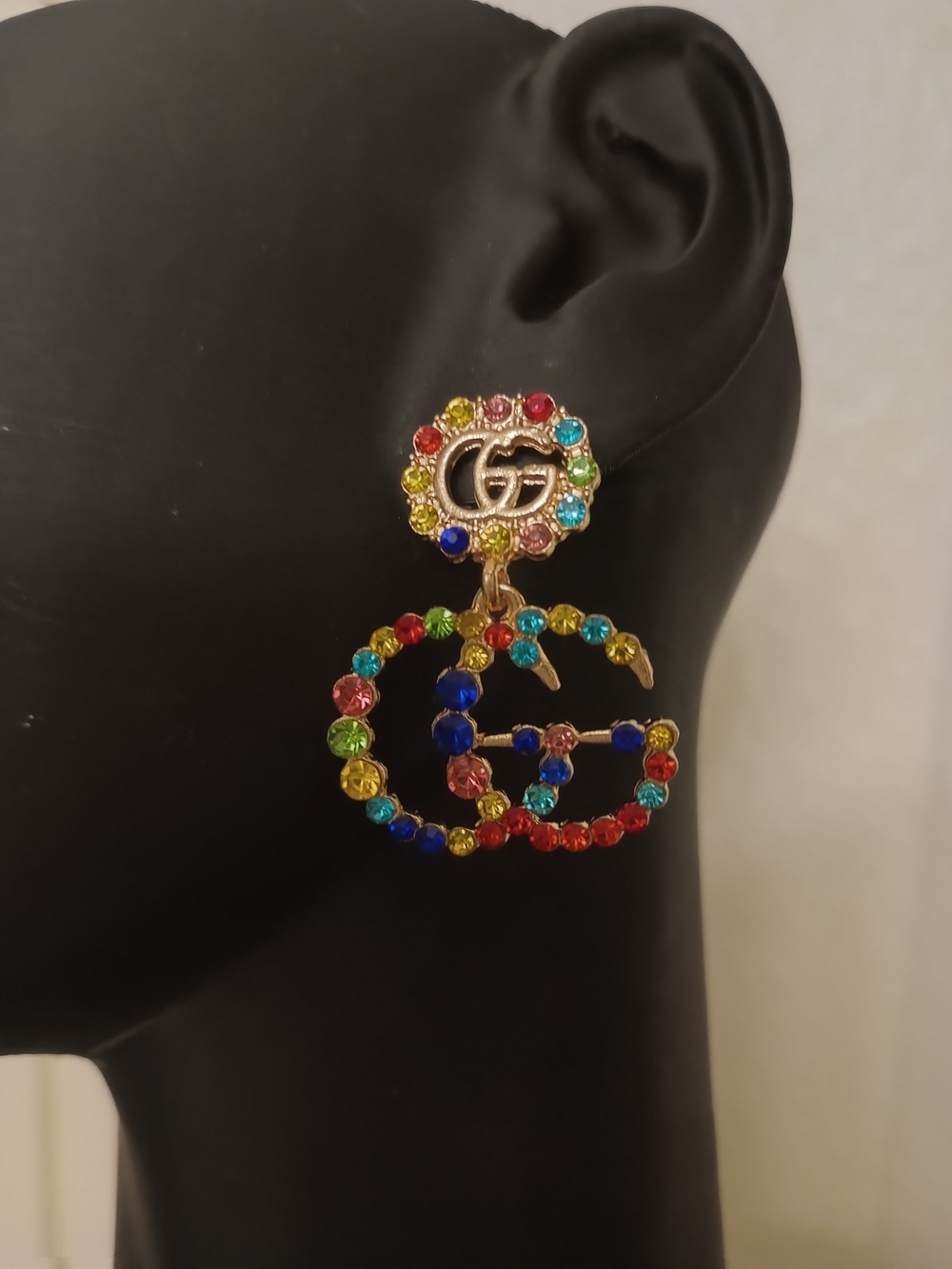 Fashion Gold-Tone Multicolor Crystal Drop Earrings with Interlocking Motif